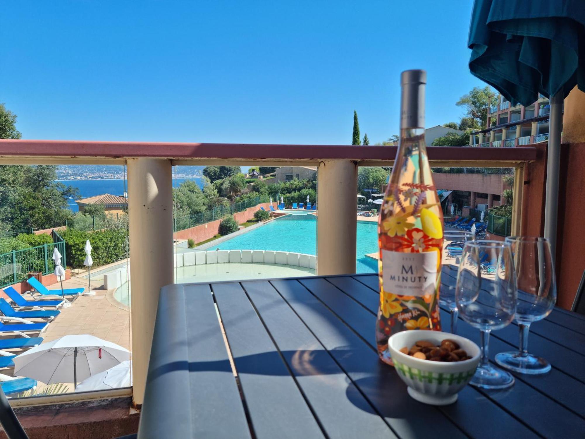 Magnifique Vue Mer Et Piscine - Les Cles De L Esterel Théoule-sur-Mer Exteriör bild
